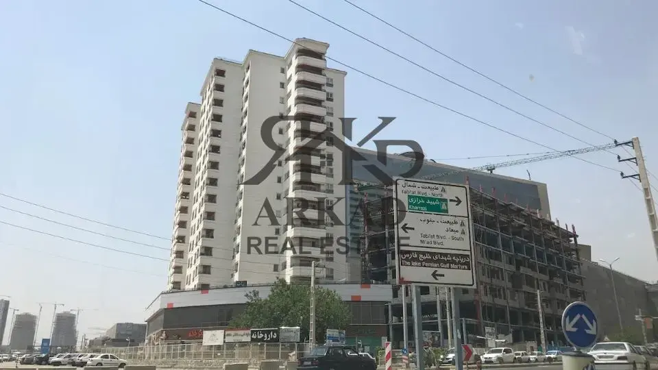 برج صیاد ۱ دریاچه چیتگر